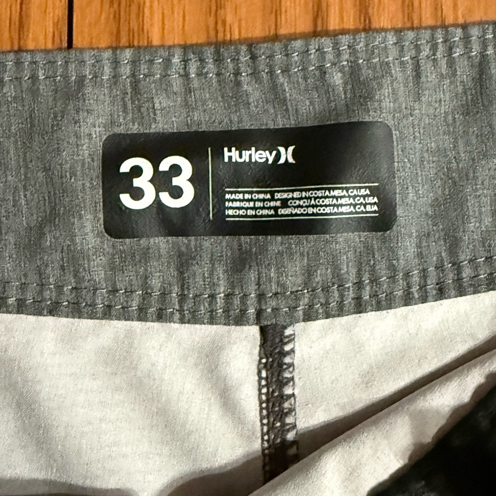 New Hurley Men’s Charcoal Swim Shorts Unlined Size 33 - Picture 2 of 3